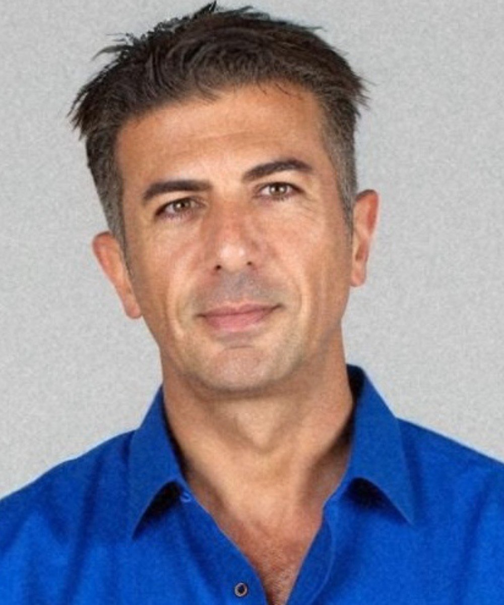 תמונה של צבי יוגב