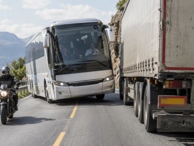 תמונה עבור רוכב ללא ביטוח חובה יקבל עוד 180 אלף שקל: המחוזי התערב באובדן ההשתכרות ובכאב וסבל