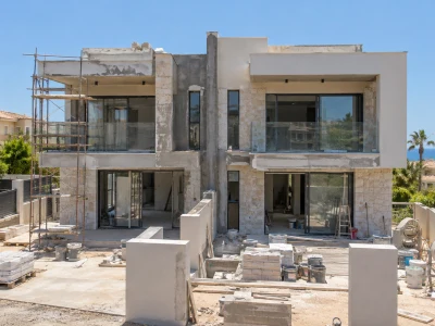 תמונה עבור רכשו שתי יחידות בבנייה בקיסריה וטענו שלא קנו דירות: עררי מס הרכישה נדחו
